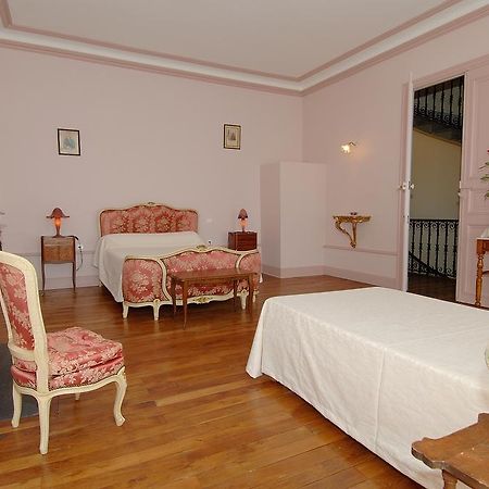 La Maison De Mariecamille Otel Saint-Germain-Lembron Dış mekan fotoğraf